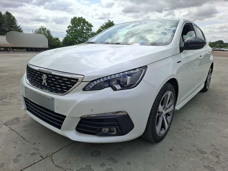 Peugeot 308 1.2 e-THP — 1/8