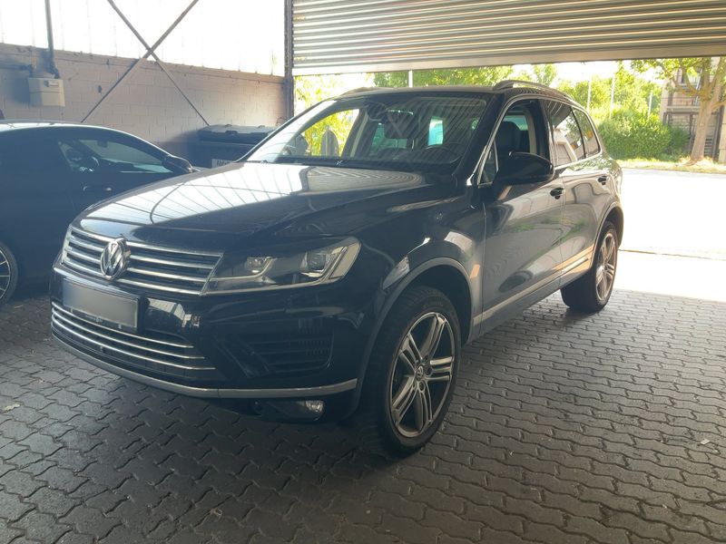 Volkswagen Touareg 3.0 V6 TDI — 1/8