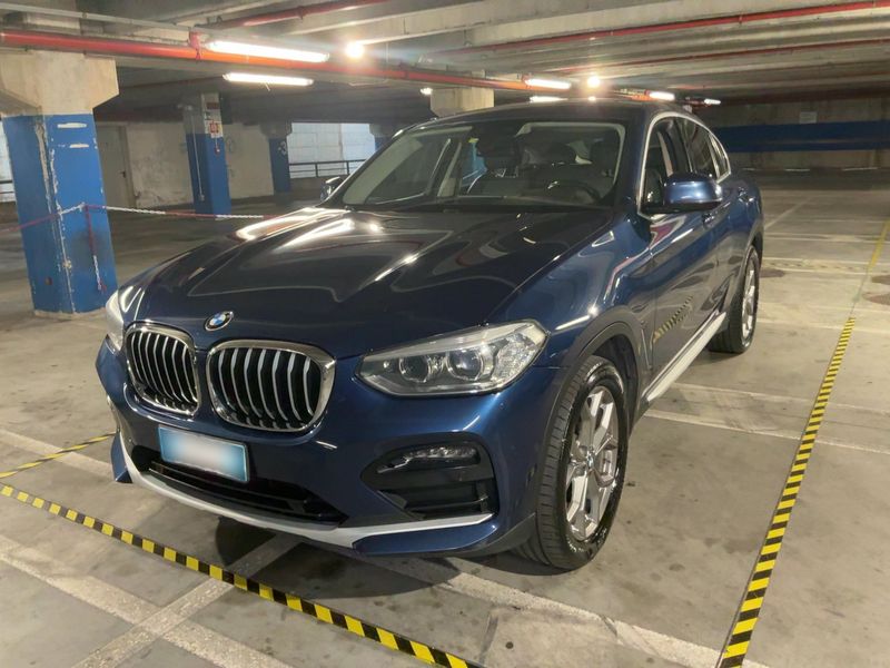 BMW X4 xDrive 20d Mild-Hybrid — 1/8