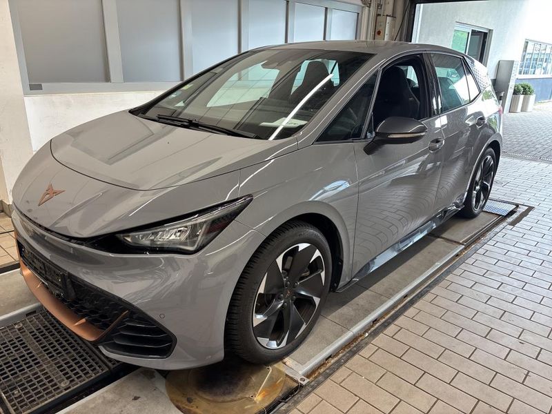Cupra Born electric drive 170 kW — 1/8