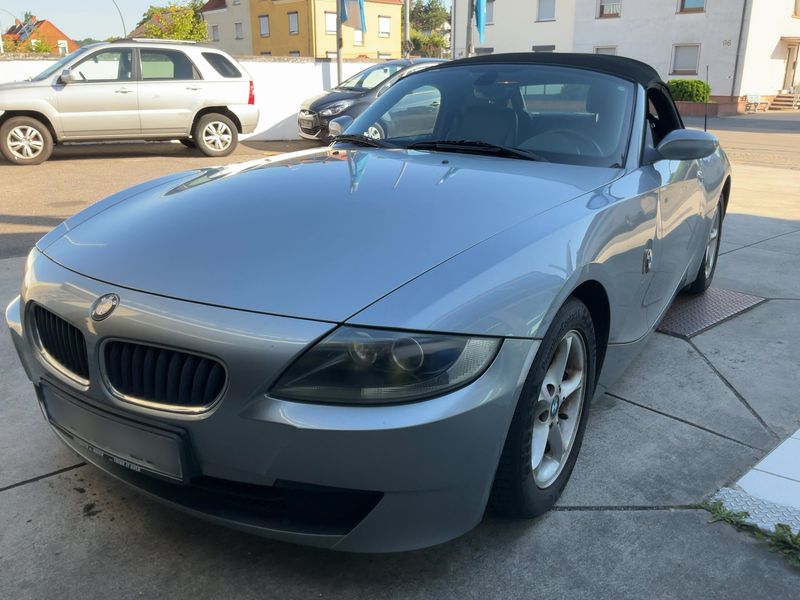 BMW Z4 2.0i — 1/8