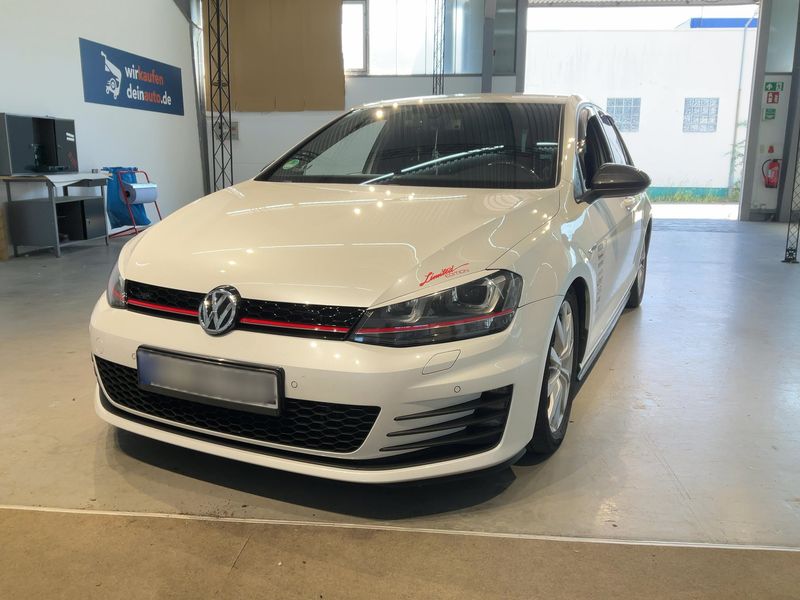 Volkswagen Golf VII 2.0 TFSI — 1/8