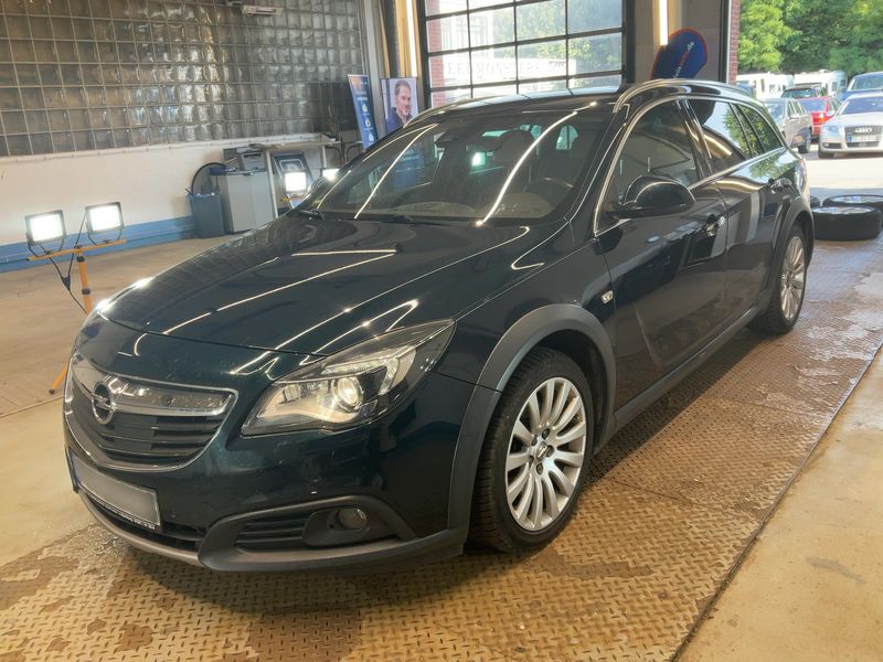 Opel Insignia Country Tourer 2.0 CDTI Biturbo — 1/8