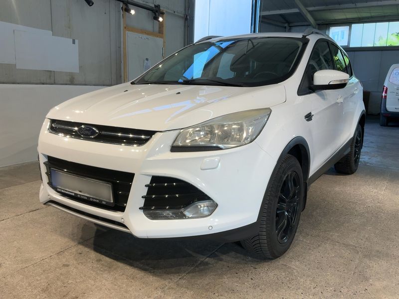 Ford Kuga 2.0 TDCi — 1/8