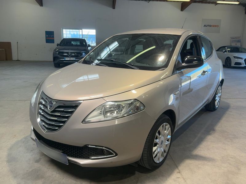 Lancia Ypsilon 1.2 — фото 1