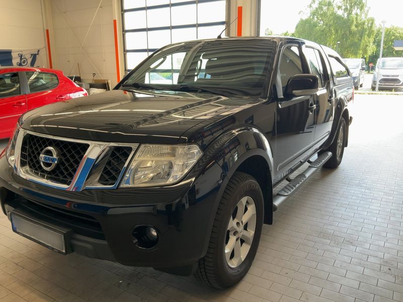 Nissan Navara Pick-up 2.5 dCi — 1/8