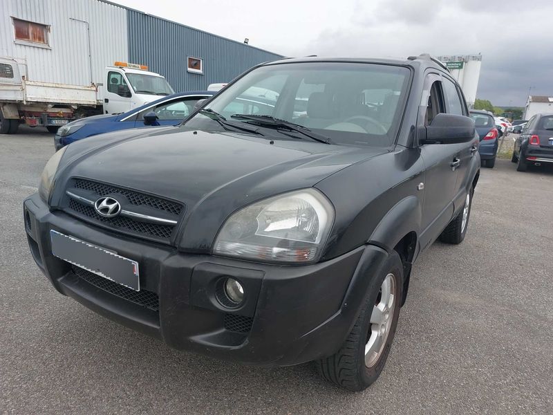 Hyundai Tucson 2.0 CRDi — 1/8