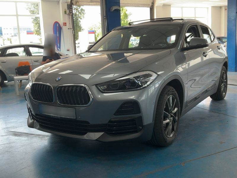 BMW X2 sDrive 18i — фото 1