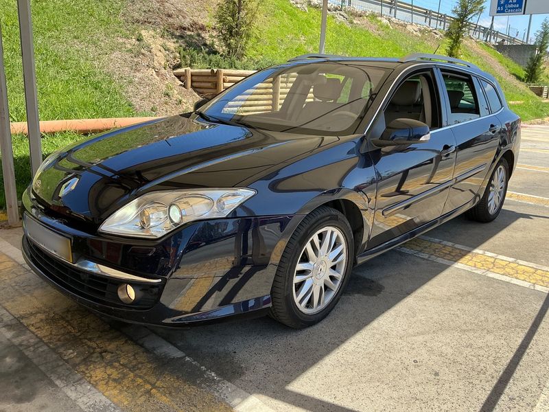 Renault Laguna 2.0 dCi — 1/8