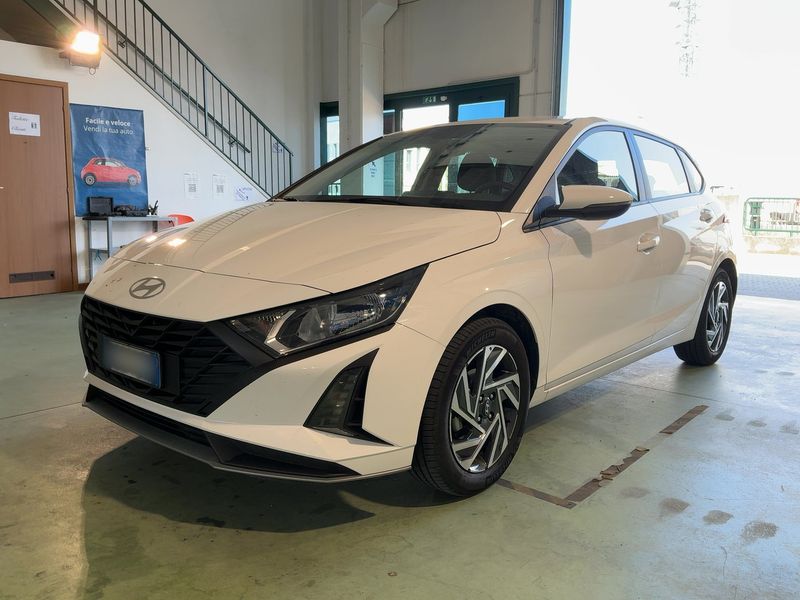 Hyundai i20 1.2 — 1/8