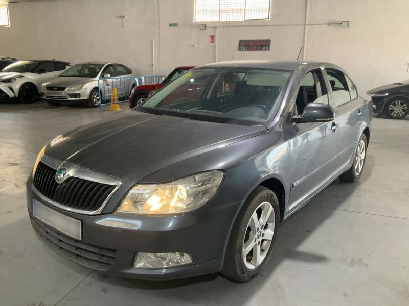 Skoda Octavia 1.6 TDI — 1/8