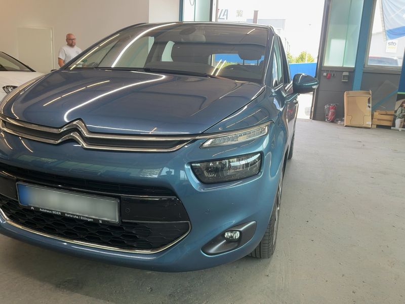 Citroen C4 Picasso 1.6 VTi — 1/8