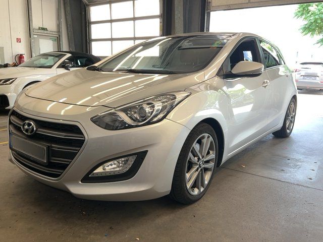 Hyundai i30 1.6 CRDi — 1/8