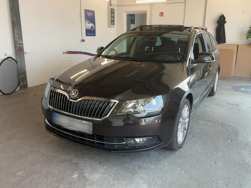 Skoda Superb 2.0 TDI — фото 1