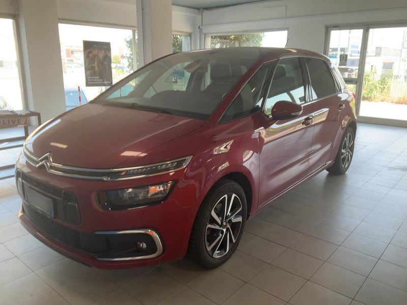Citroen C4 Picasso 1.6 Blue-HDi — 1/8