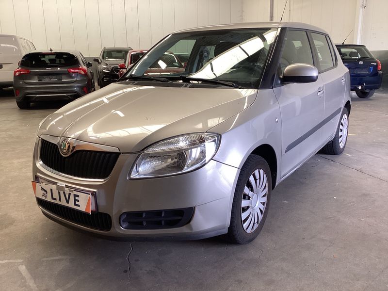 Skoda Fabia 1.4 — 1/8