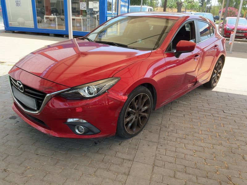 Mazda 3 2.2 Turbodiesel — 1/8