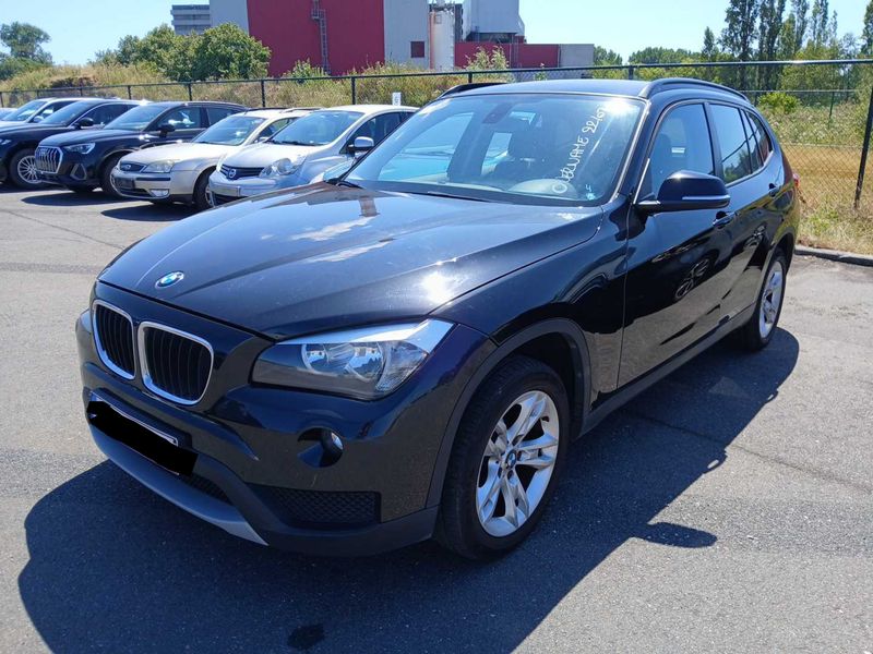 BMW X1 sDrive 18i — фото 1