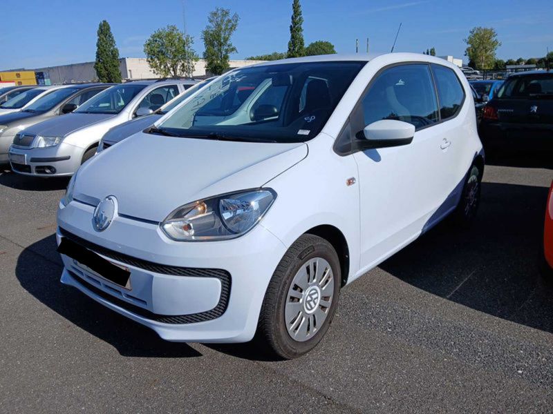 Volkswagen up! 1.0 — фото 1