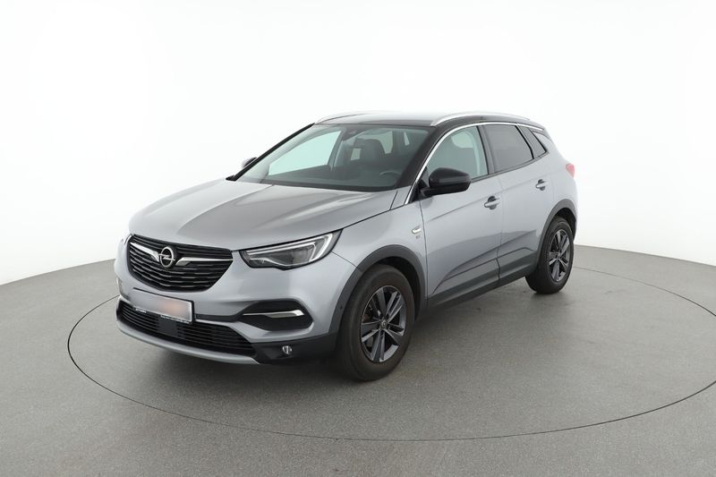 Opel Grandland X 1.2 Turbo — 1/8