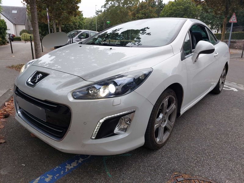Peugeot 308 2.0 HDi — 1/8