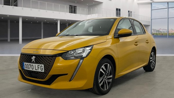 Peugeot 208 — 1/8