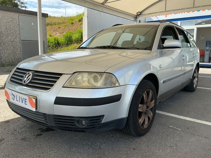 Volkswagen Passat 1.9 TDI — фото 1