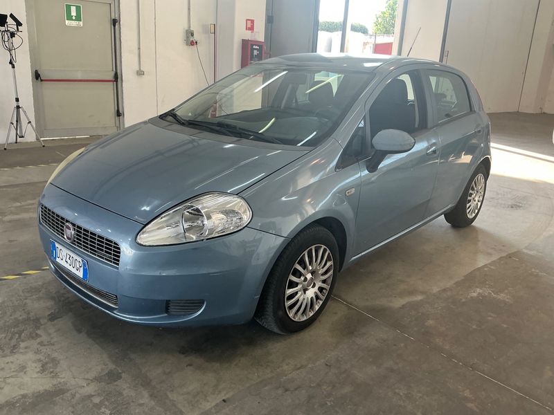 Fiat Grande Punto 1.3 JTD — 1/8