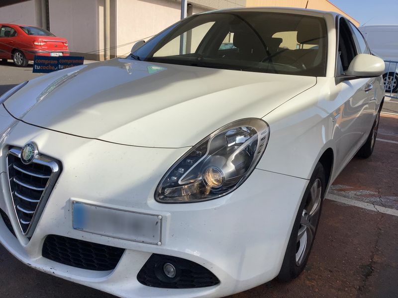 Alfa Romeo Giulietta 1.6 JTDM — 1/8