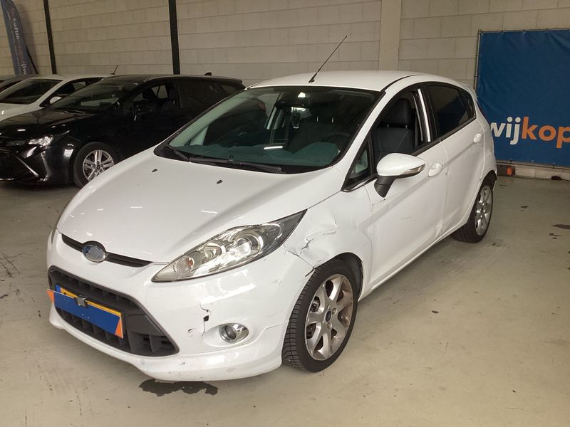 Ford Fiesta 1.4 — фото 1