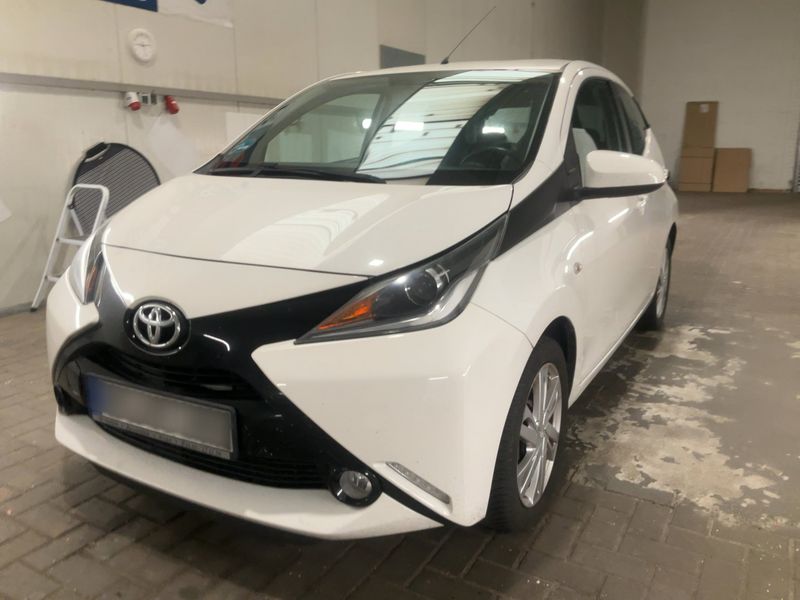 Toyota Aygo 1.0 — фото 1