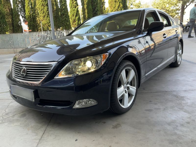 Lexus LS-Serie LS 460 — 1/8