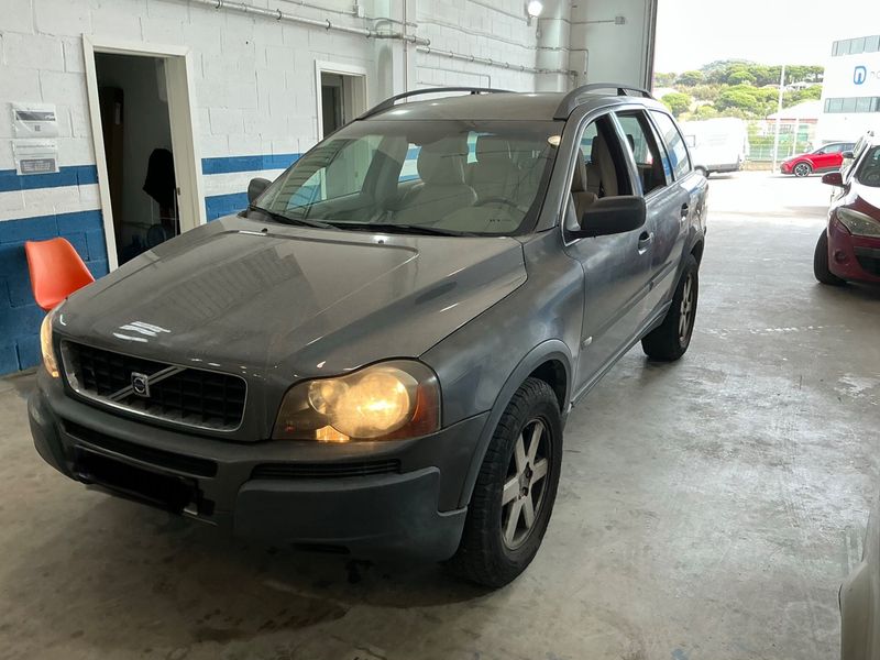 Volvo XC90 2.4 D5 — 1/8