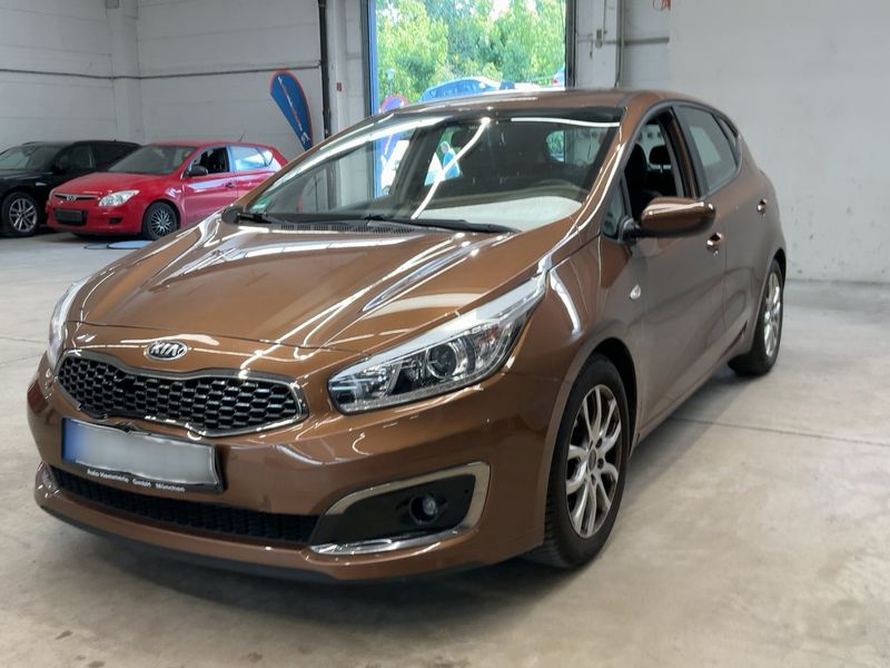 Kia cee'd 1.4 — 1/8