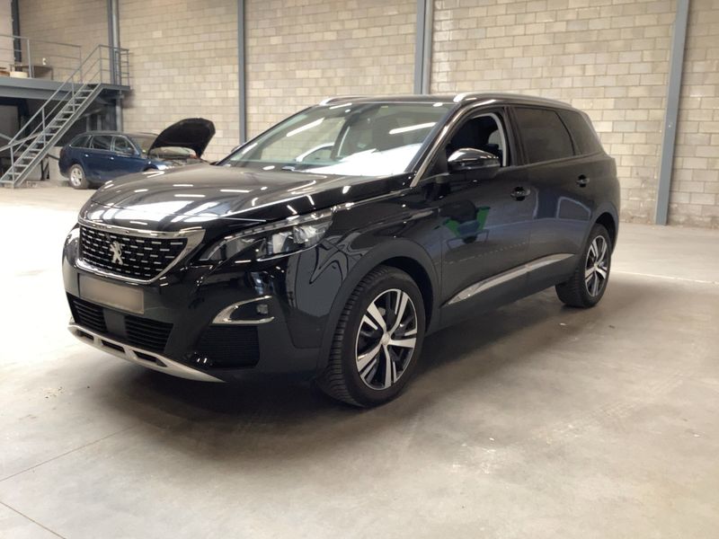 Peugeot 5008 1.2 PureTech — 1/8