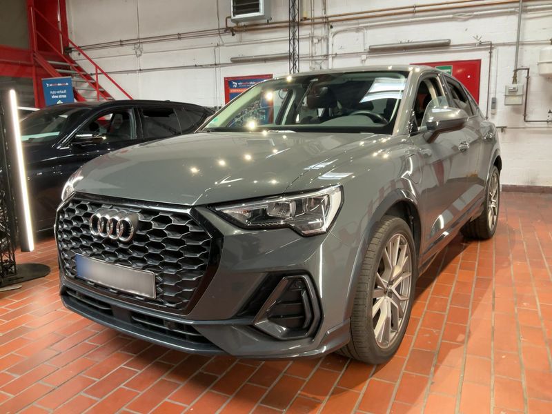 Audi Q3 Sportback 45 TFSIe — 1/8
