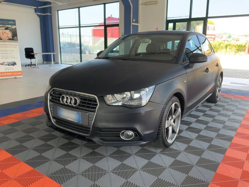Audi A1 Sportback 1.6 TDI — 1/8