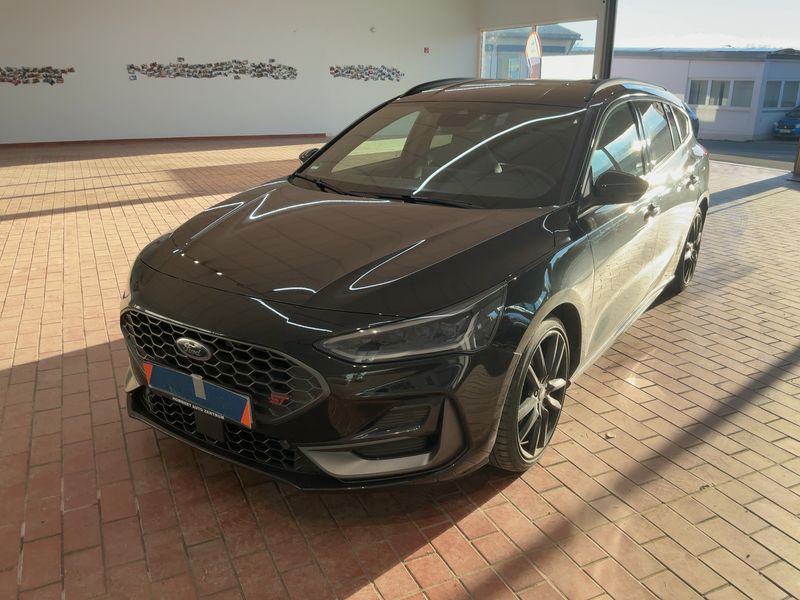 Ford Focus 2.3 EcoBoost — фото 1
