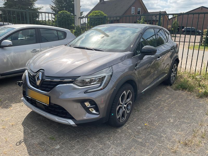 Renault Captur 1.6 Hybrid E-Tech — 1/8