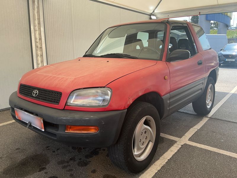 Toyota RAV 4 2.0 — фото 1
