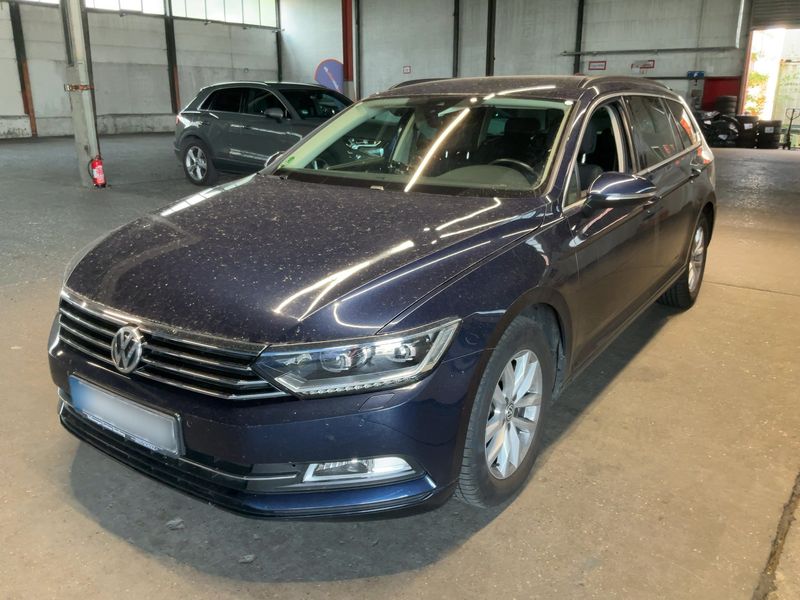 Volkswagen Passat 1.6 TDI — 1/8