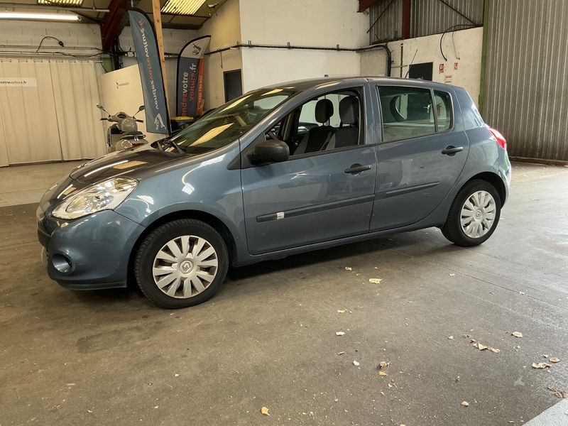 Renault Clio 1.2 — 1/8