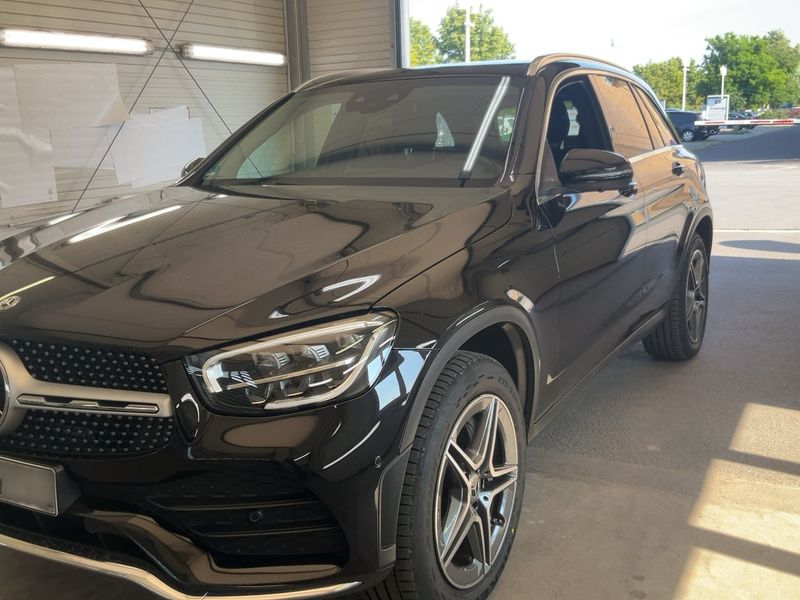 Mercedes-Benz GLC-Klasse GLC 300e — фото 1