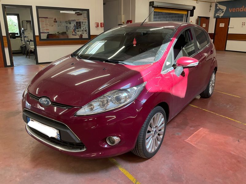 Ford Fiesta 1.6 TDCi — фото 1