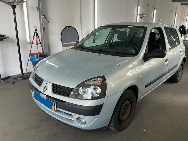 Renault Clio 1.2 — 1/8