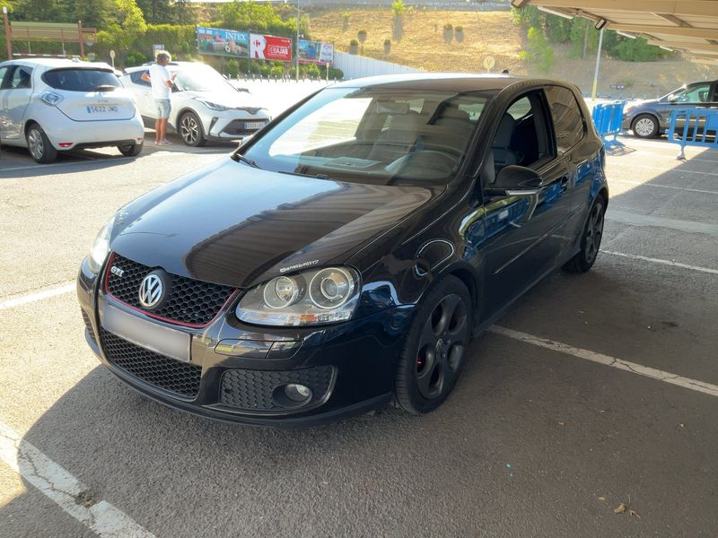 Volkswagen Golf V 2.0 TFSI — 1/8