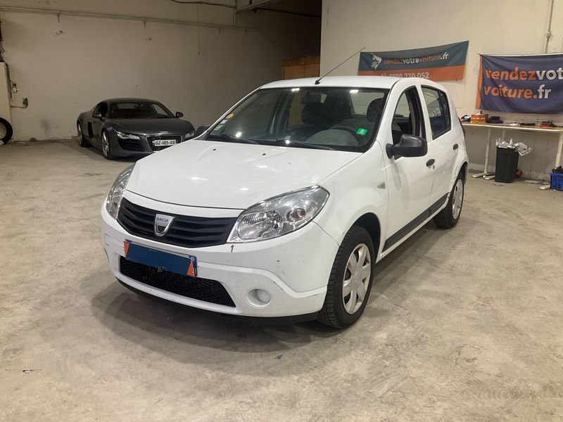 Dacia Sandero 1.5 dCi — 1/8