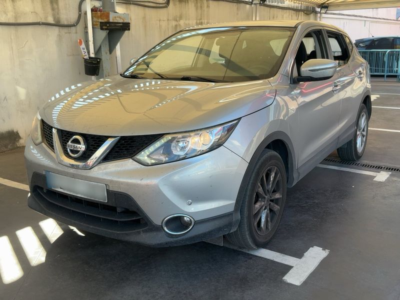 Nissan Qashqai 1.5 Turbodiesel — 1/8
